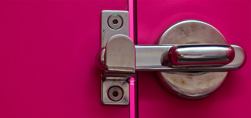 Childproof Gate Lock in Alameda, California