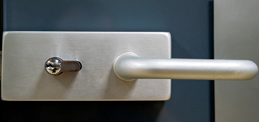 Change Patio Door Locks in Alameda, California